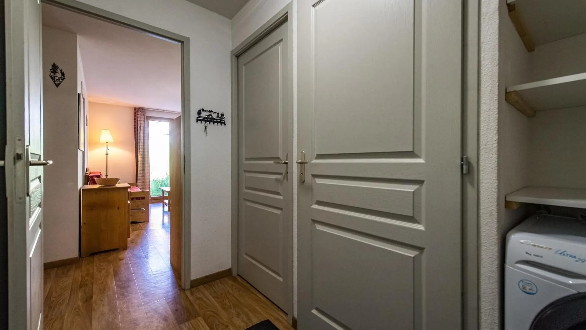 Apartment For 6 To 8 People In Albiez-Montrond 5-Min Walk From The Slopes فرنسا